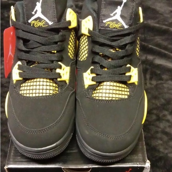 Jordan 4 - Picture 3 of 5